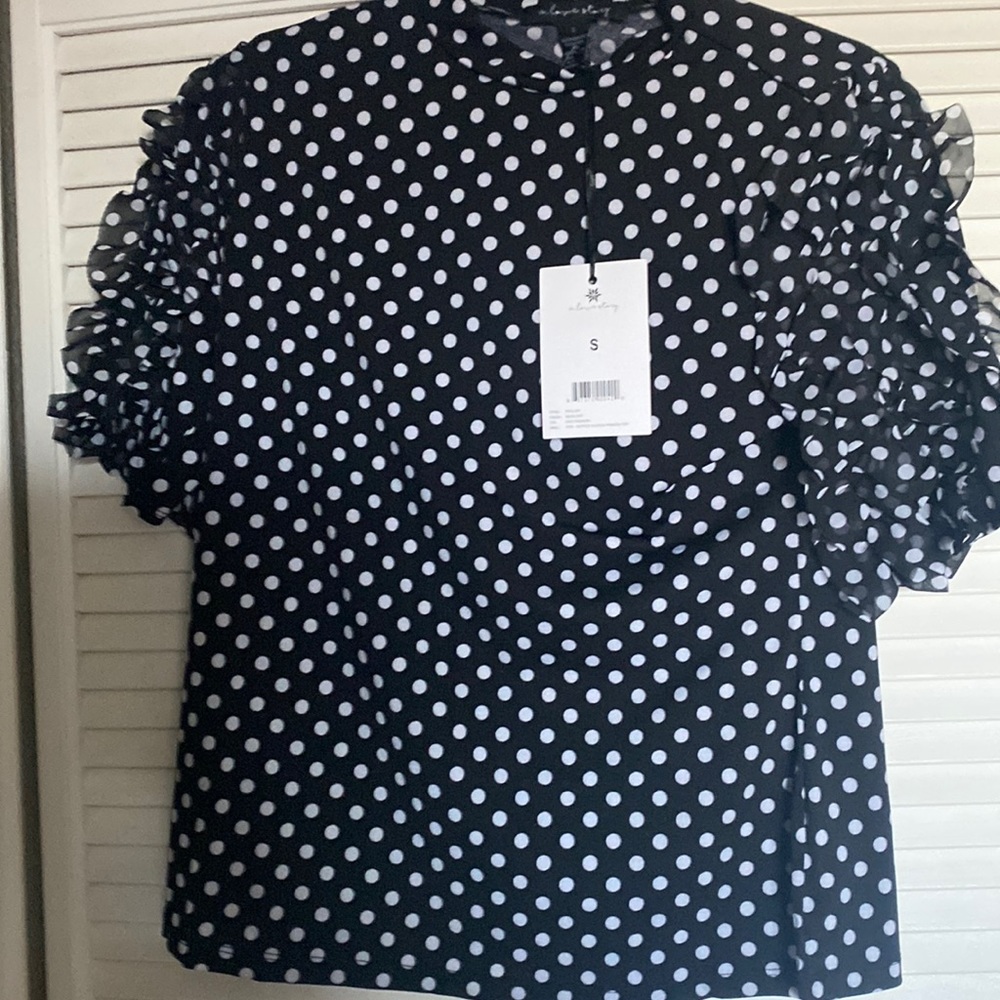 Polka dot fun can fit a m